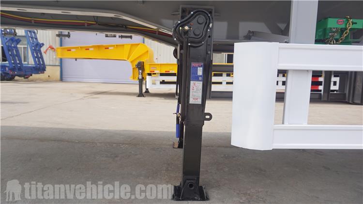 30 Tonnes Triaxle Trailer for Sale In Benin