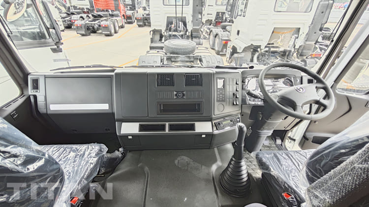 Shacman F3000 6x4 Tractor Trucks for Sale in Guangzhou