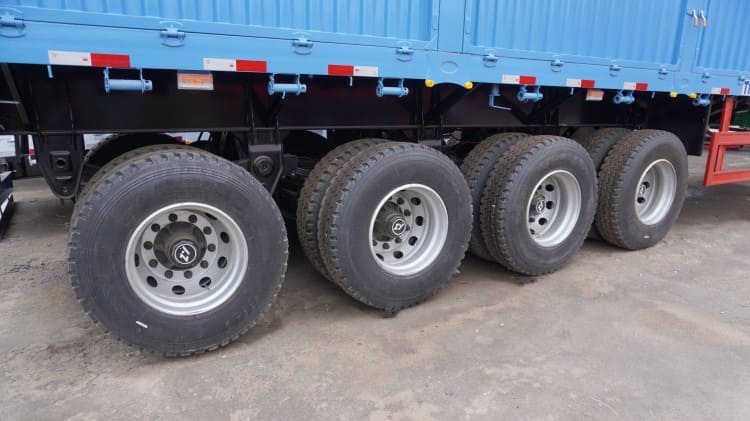 4 Axles Fence Cargo Semi Trailer for Sale in Mozambique
