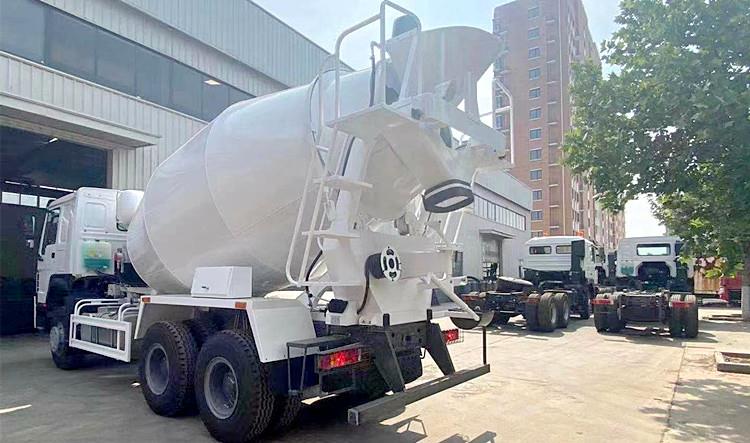 HOWO 6X4 10cbm Concrete Mixer Truck for Sale Price