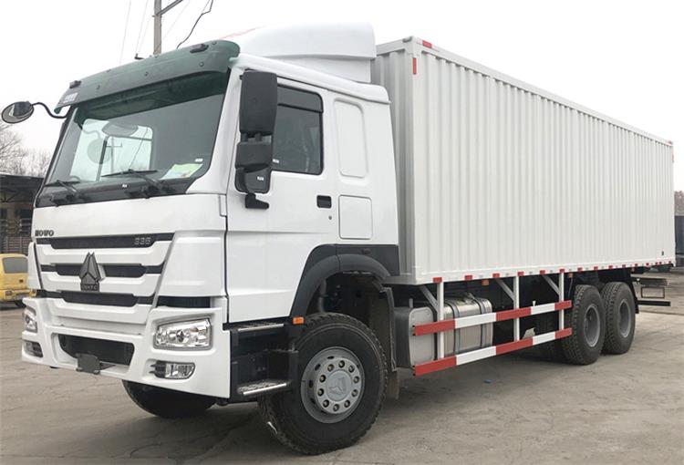 Sinotruk Howo 6x4 Cargo Box Truck for Sale
