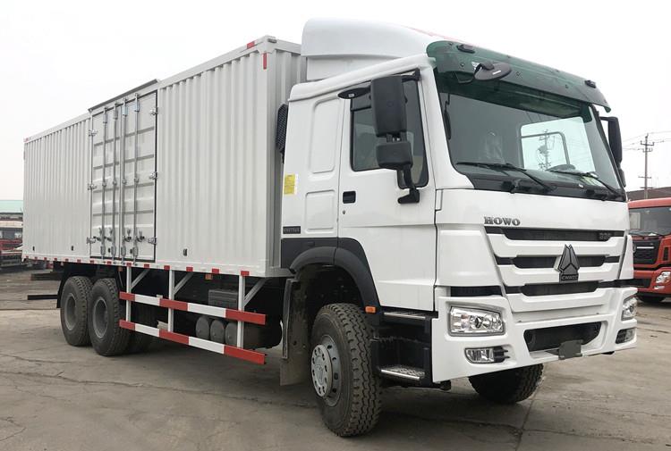 Sinotruk Howo 6x4 Cargo Box Truck for Sale