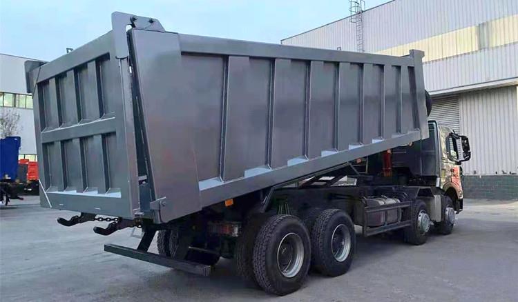 Sinotruk Howo A7 420 8x4 Dump Truck 30 Ton for Sale