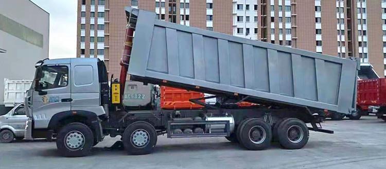 Sinotruk Howo A7 420 8x4 Dump Truck 30 Ton for Sale