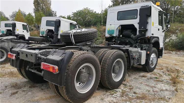 Sinotrucks Howo A7 420 Tractor Truck Head for Sale in Zimbabwe Harare