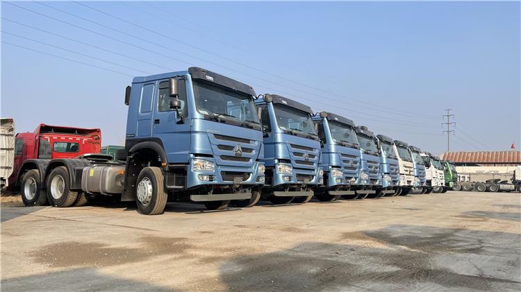Sinotruk Howo 371 Truck Tractor 6x4 for Sale Price