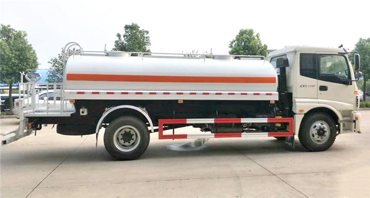 Foton 4x2 Water Tanker 10000 Ltr with Sprinkler Price