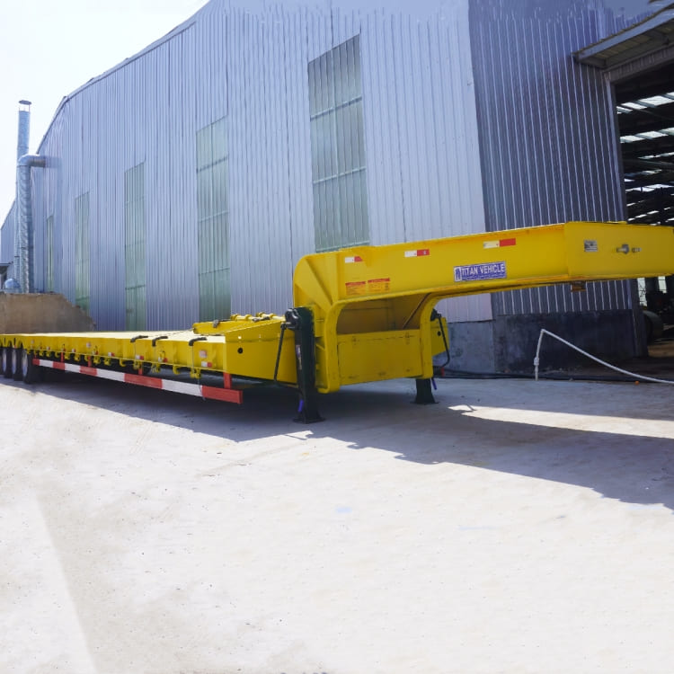 3 Axles 60 Ton Low Bed Trailer Truck