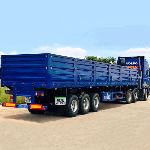Tri axle Trailer with Board