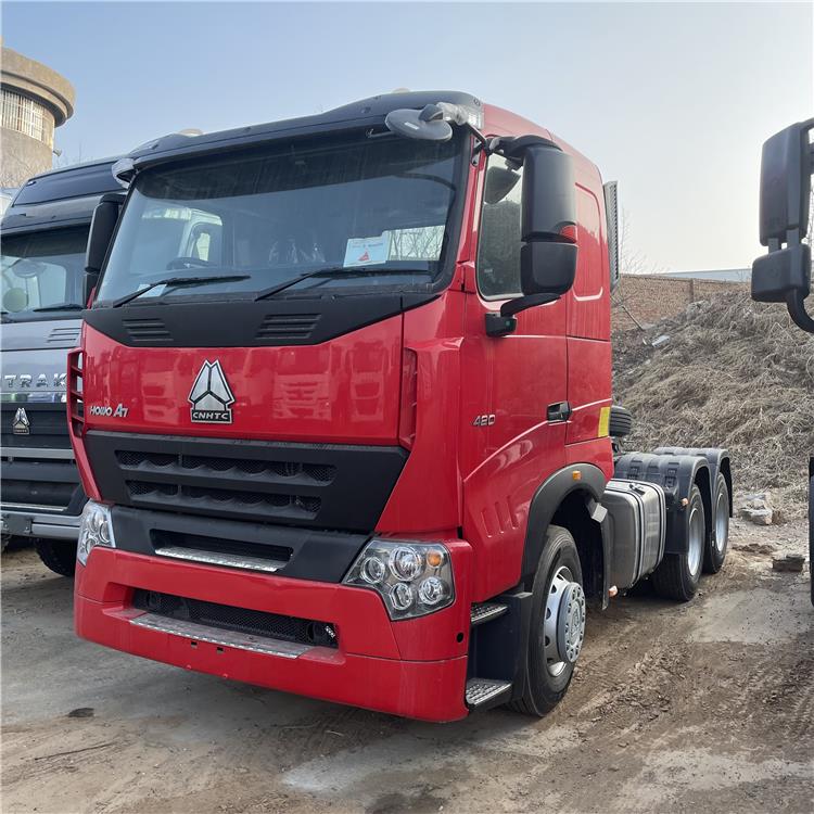 Howo Truck A7 6x4 420 Tractor Head